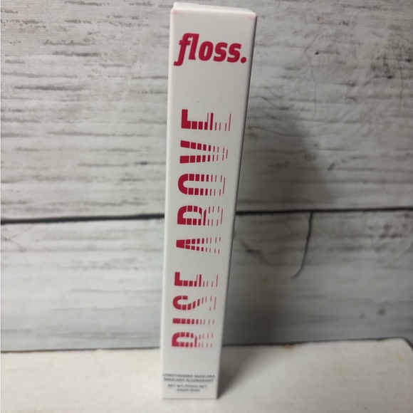 FLOSS BEAUTY RISE ABOVE LENGTHENING MASCARA - Picture 2 of 10